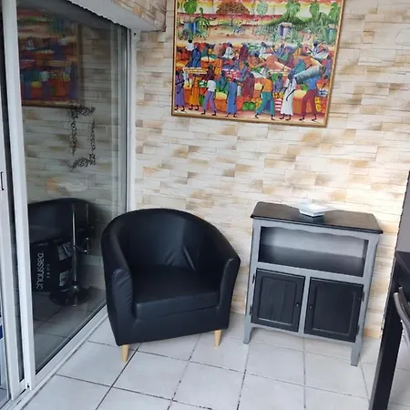 T2 45m2 Avec Exterieur, Jacuzzi Et Parking شقة تولون